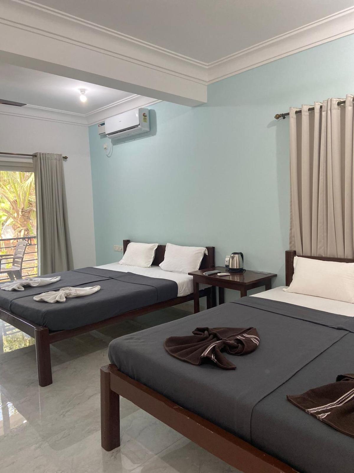 Ocean'S Edge By Vincen Hotel Calangute Ngoại thất bức ảnh